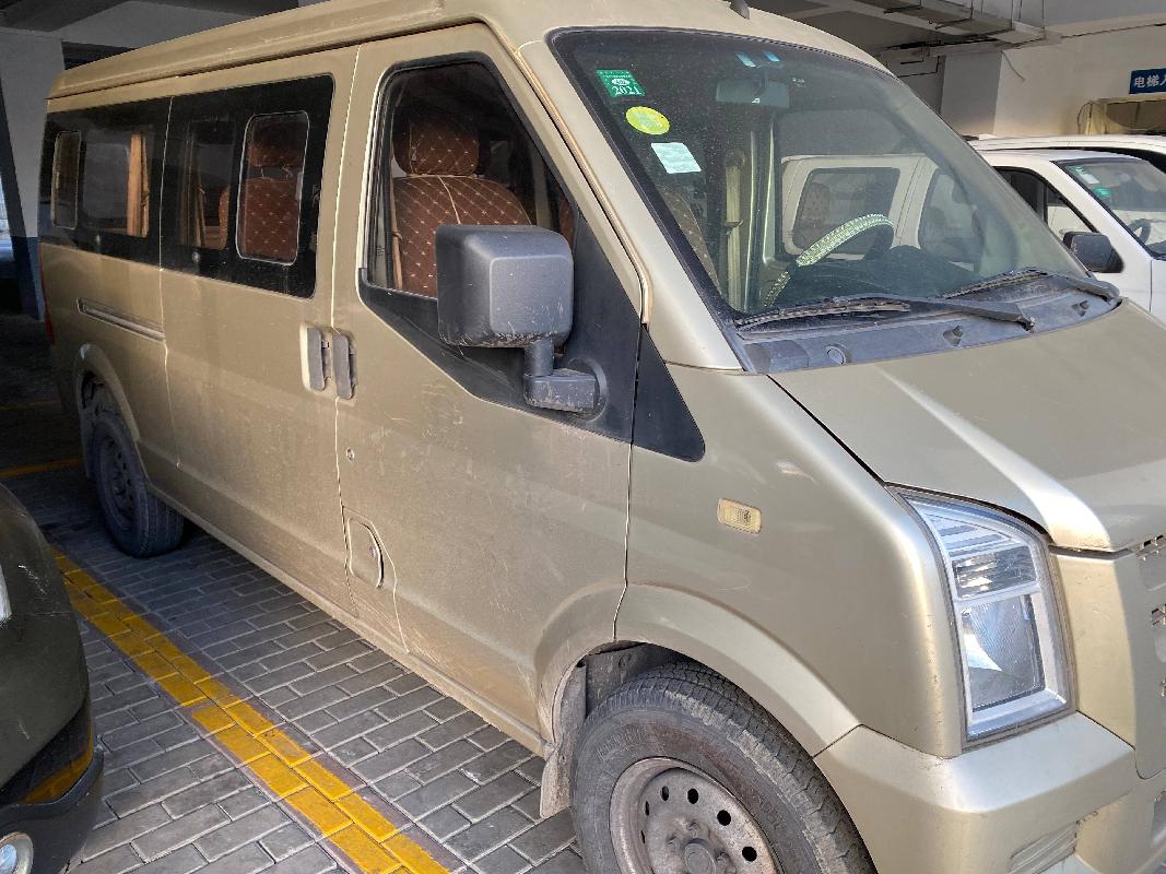 东风牌小型面包车(新f-91k37)