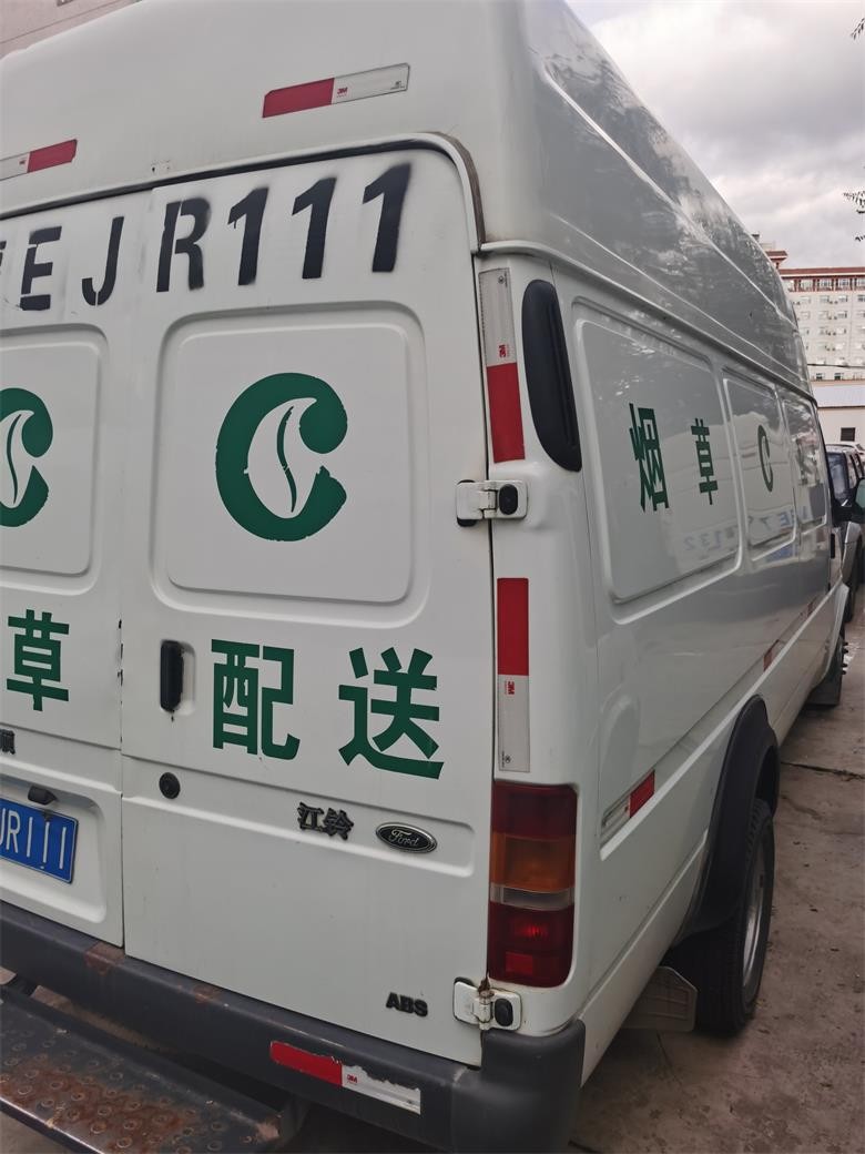 (蒙ejr111)北地牌轻型箱式货车2.