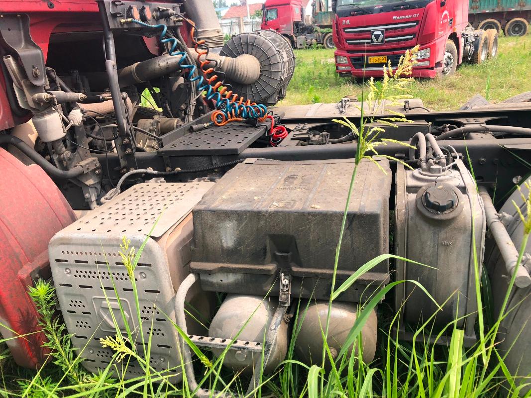徐工漢風G7 430马力  6X4牵引车(NXG4250D5WC)一辆转让公告