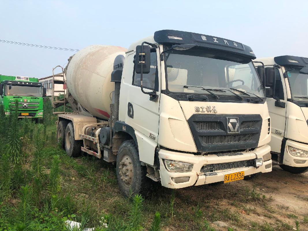 徐工祺龙 336马力 6X4搅拌车(NXG5250GJBK4B)一辆转让公告