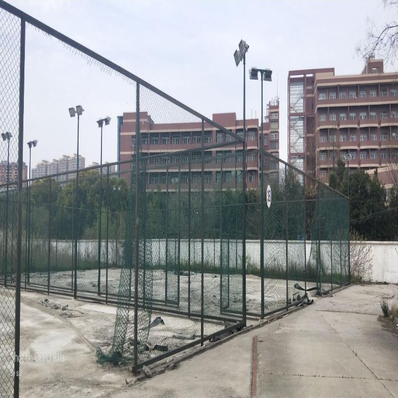 金属围网、灯杆、不锈钢栏杆、路灯、场地标志牌等一批废旧物资转让公告