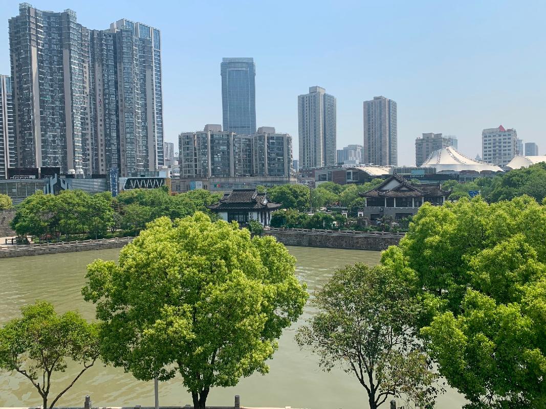 吾悦国际旁西河沿51号独栋房产招租公告