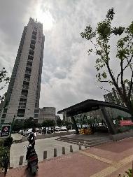 常州市武进区湖塘镇花园街1号亚泰财富中心4211室转让公告