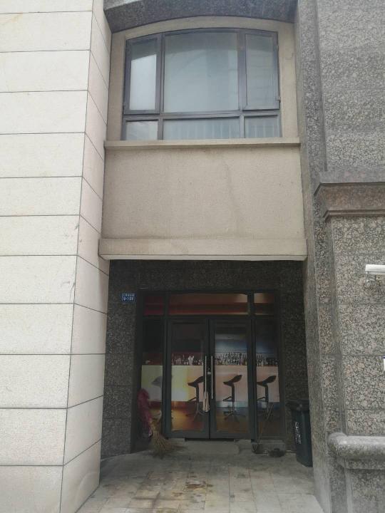 常州市天鹅湖花园9-109号商铺转让公告