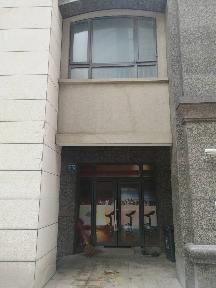 常州市天鹅湖花园9-109号商铺转让公告