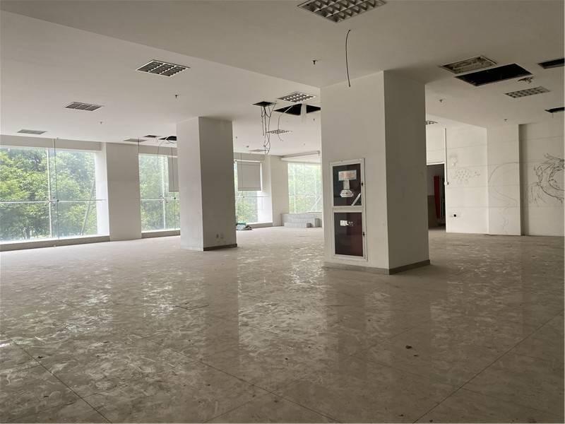 常州市钟楼区华景大厦1-5层房产及怀景路1号139套地下车位整体转让公告