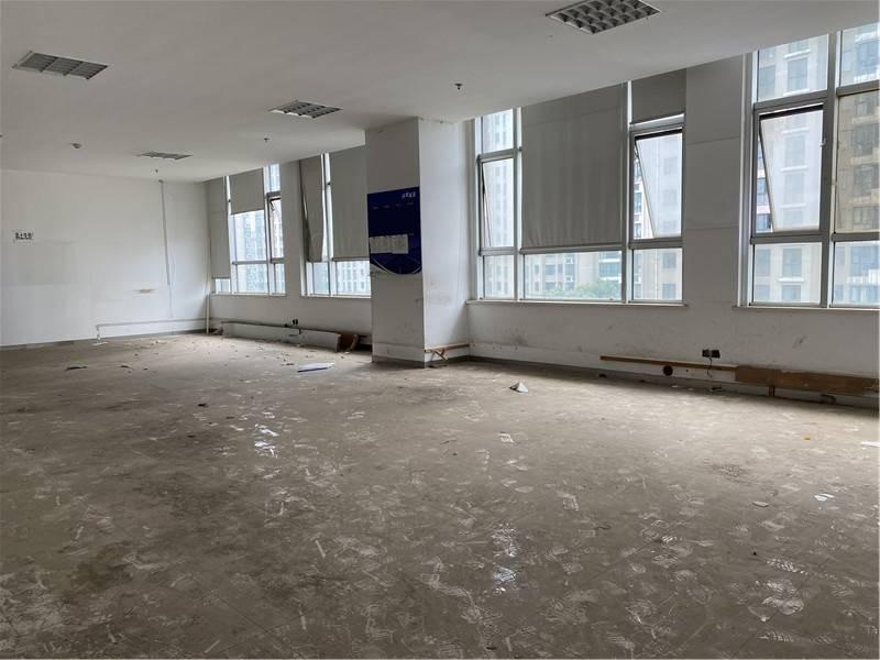 常州市钟楼区华景大厦1-5层房产及怀景路1号139套地下车位整体转让公告