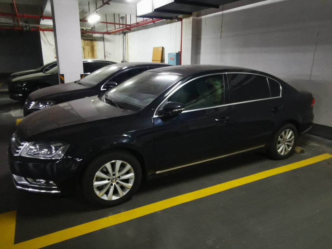 （湘AN597V）大众牌FV7187FBDBG小型轿车
