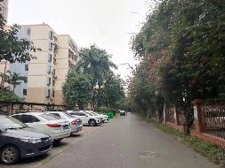 北海市兴桂路万科城市花园2号楼二单元402室转让公告