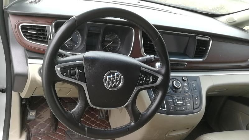 苏DY075M别克GL8（3.0L） 商务小型客车转让公告