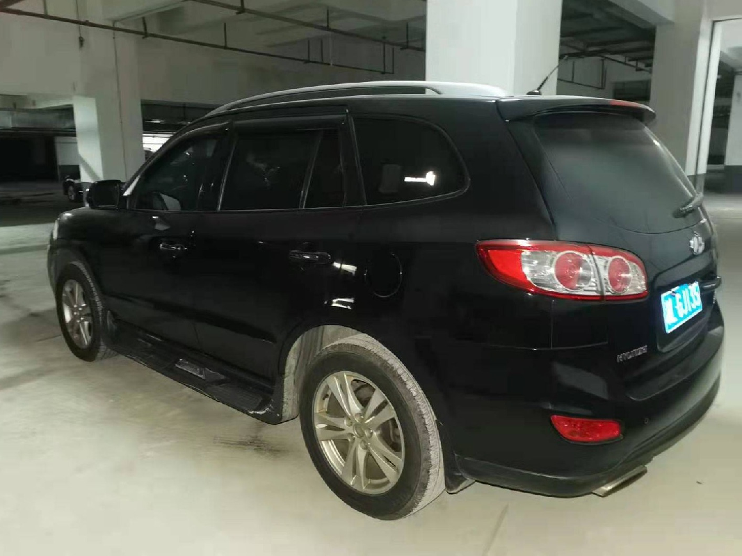湘LGJ135胜达2359CC轻型客车KMHSH小型普通客车