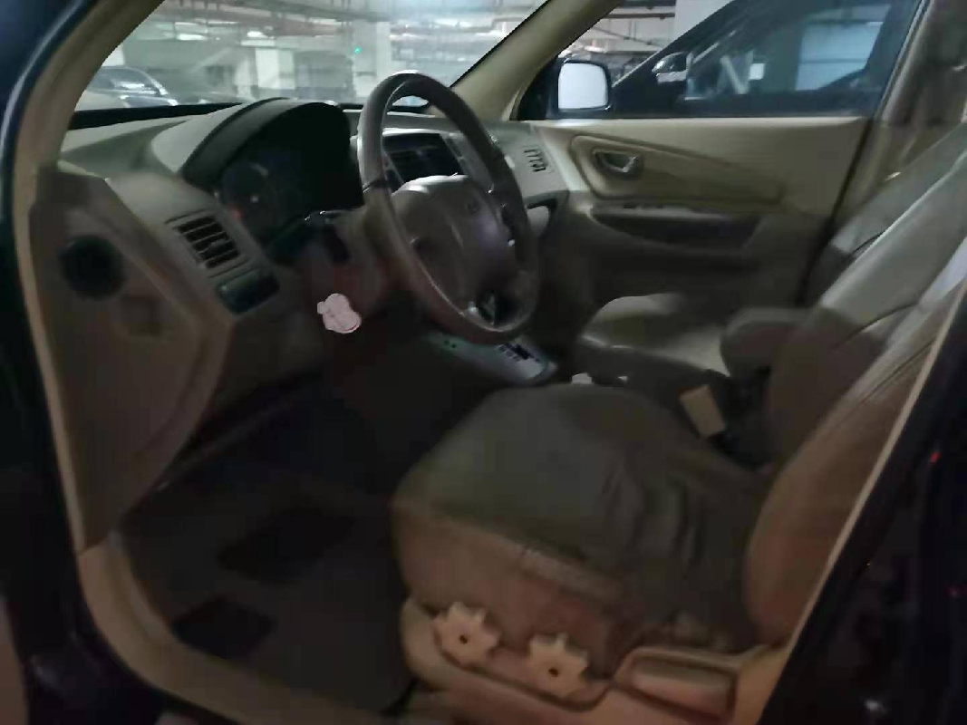 湘LGJ256北京现代牌BH6430AW小型普通客车