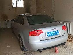 新疆金米兰投资经营有限责任公司转让一辆奥迪牌旧机动车（新MD3R32)