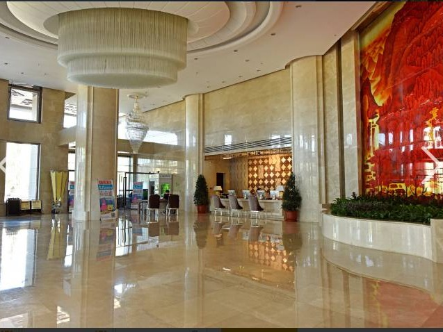 通辽市科尔沁区西门办事处荣达商务楼房产转让项目公告