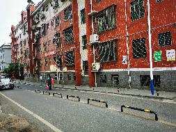 (第二次）郴州市下湄桥通用巷2号芳园小区4套住房所有权及配套杂房使用权转让