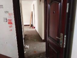 中国石油天然气股份有限公司新疆油田分公司转让位于青岛市开发区天目山路373号楼2单元501室及其配套的储藏室
