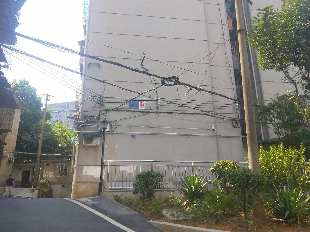 郴州市新建里2幢303号住房