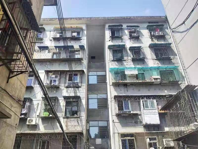 郴州市新建里2幢303号住房