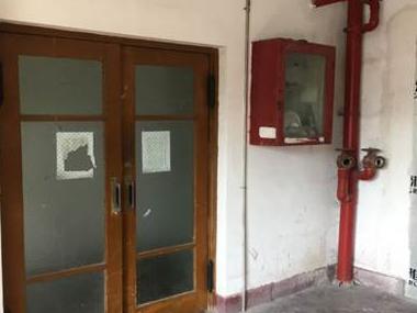 新疆石油管理局有限公司物资供应公司转让位于上海市虹口区赤峰路370弄3、4号   28套住宅