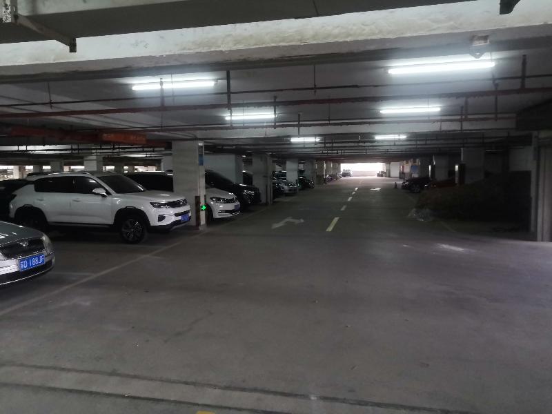龙控集团停车楼招租公告
