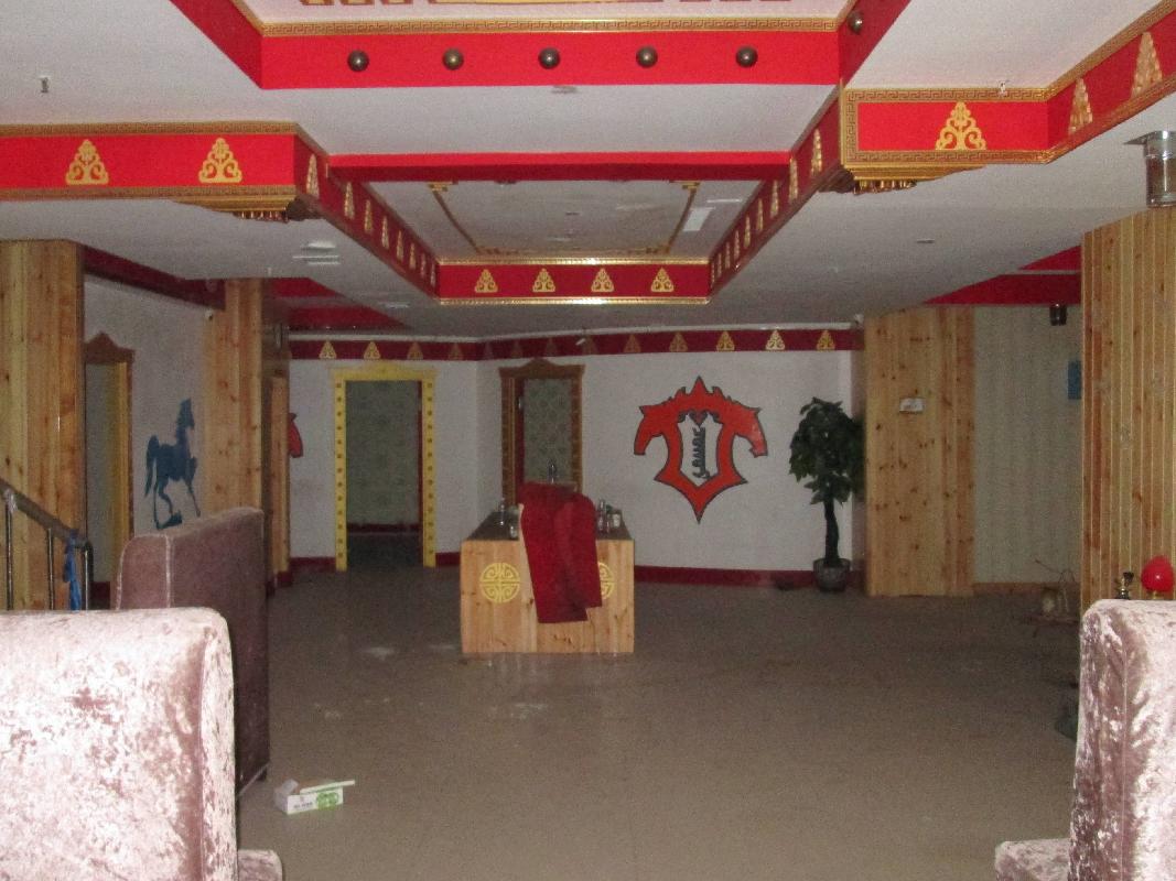 根河市农村信用合作联社持有的满洲里市发达新天地一层门市1001D号房产转让项目