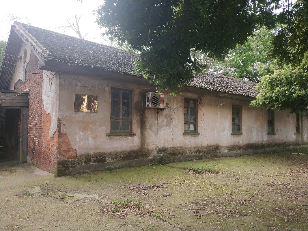 宜章县白石渡镇贮木场房地产整体出租