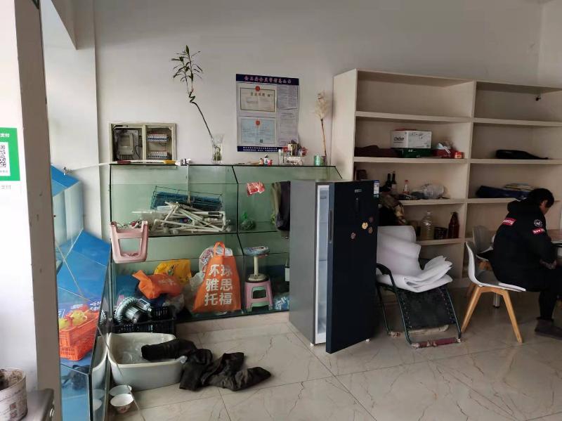 龙锦路沿街房屋租赁招租公告