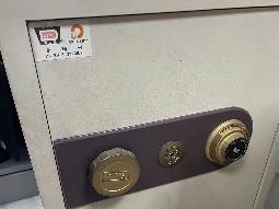 一批保险箱转让公告