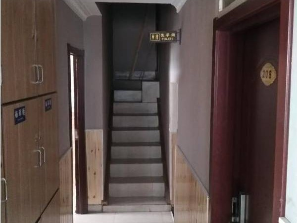 呼伦贝尔市海拉尔区正阳街道天信小区8号楼1-28号门市出租项目