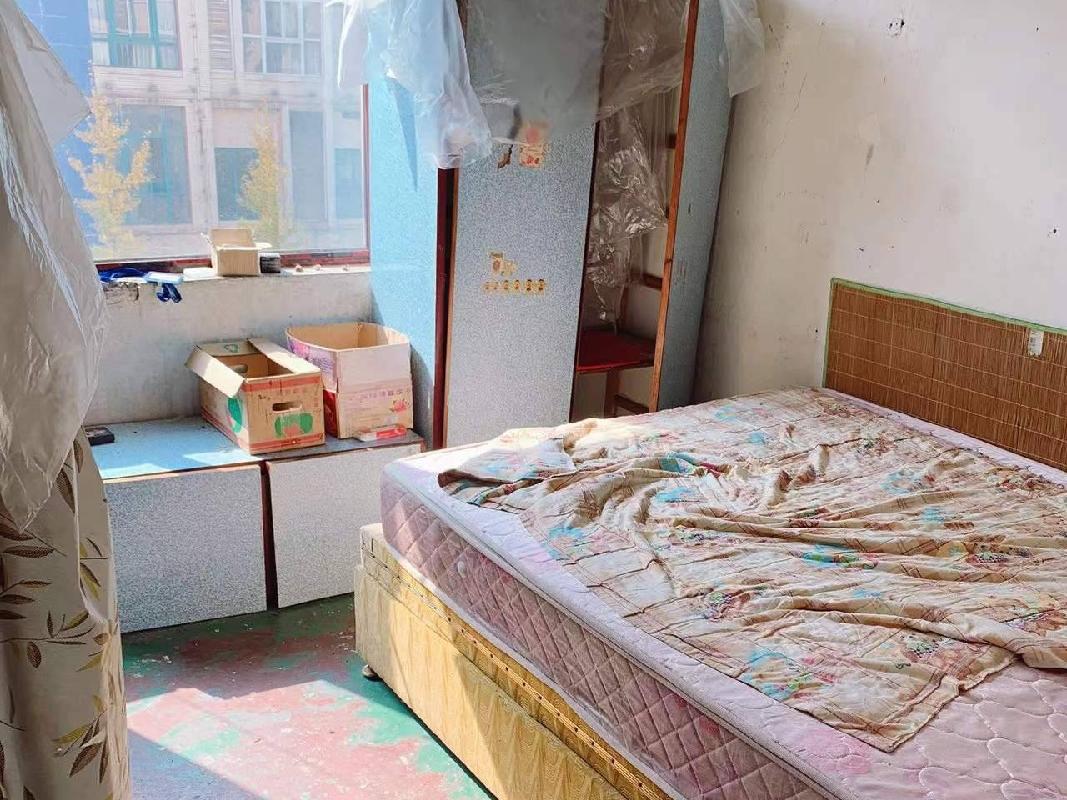 郴州市人民东路25号原创业培训大楼13套住房 （市政府中山院隔壁）出租