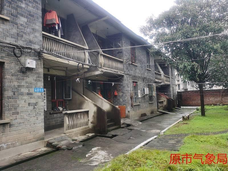 郴州市人民东路北门巷8号原市气象局办公楼及附属建筑、（第二次）市南岭大道湘南幼儿师范专科学校院内商业门面、（第二次）郴州市人民东路25号原创业培训大楼三单元501住房出租