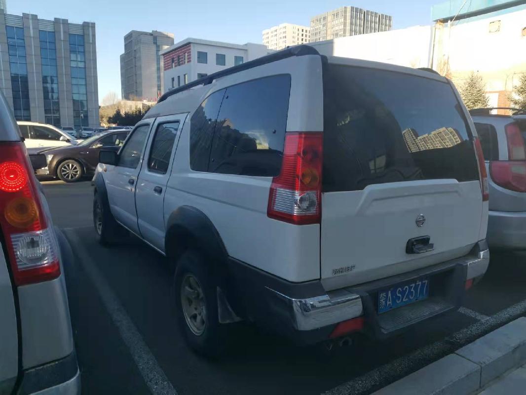 （蒙AS2377）尼桑牌ZN6493HBG3小型普通客车2.4（呼和浩特市同和矿业有限责任公司）