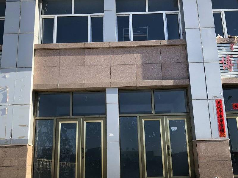 锡林浩特市唐舒格家苑住宅小区2#B-1-208号商铺转让交易公告