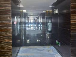 呼伦贝尔市海拉尔区呼伦办鑫海都市绿洲30号楼农商宾馆1楼、8-11楼对外公开招租