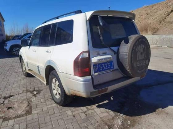 （蒙H5323J）三菱CFA2031B小型普通客车3.0L（内蒙古乌日尼图矿业有限责任公司）
