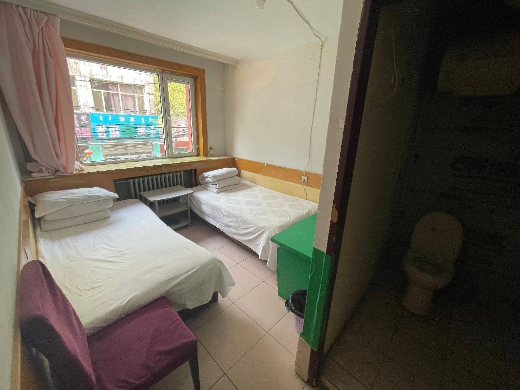 乌兰察布路三十五中西巷工商局家属院中间楼房出租（招租底价79800元/年，租期五年）内蒙古自治区市场监督管理局综合保障中心