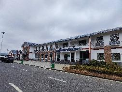 南长城、保靖2对服务区综合餐饮项目（含中西餐、粉面、小吃）