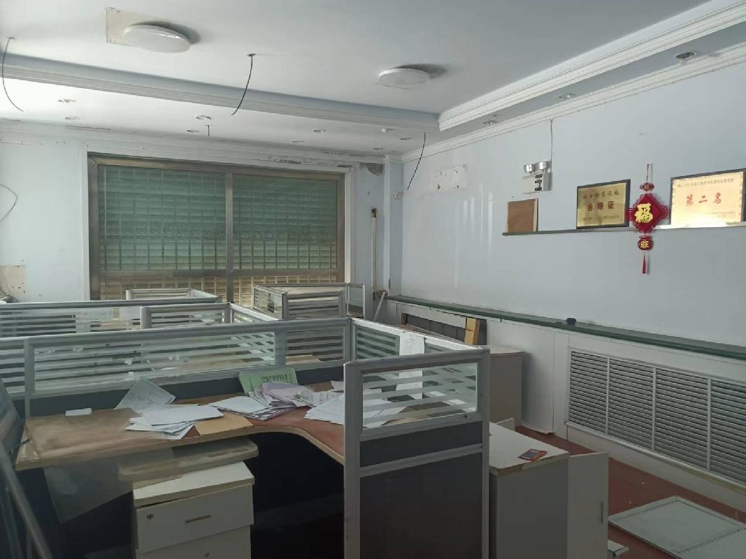 苏尼特右旗农村信用合作联社持有的位于苏尼特右旗赛汉镇宝力嘎街锡林路的商业房产转让项目