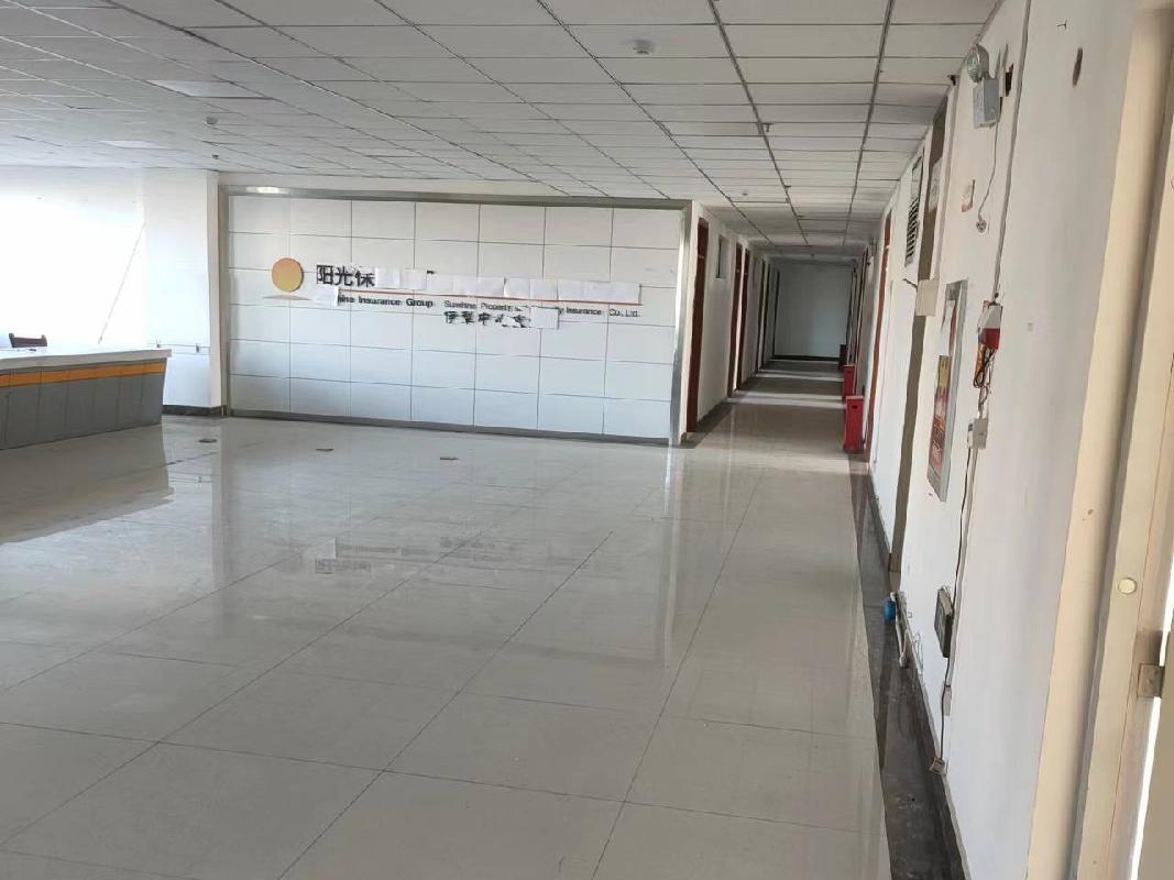 伊宁市开发区吉林路999号鸿泰康城3号楼4层（698.54㎡）对外招租