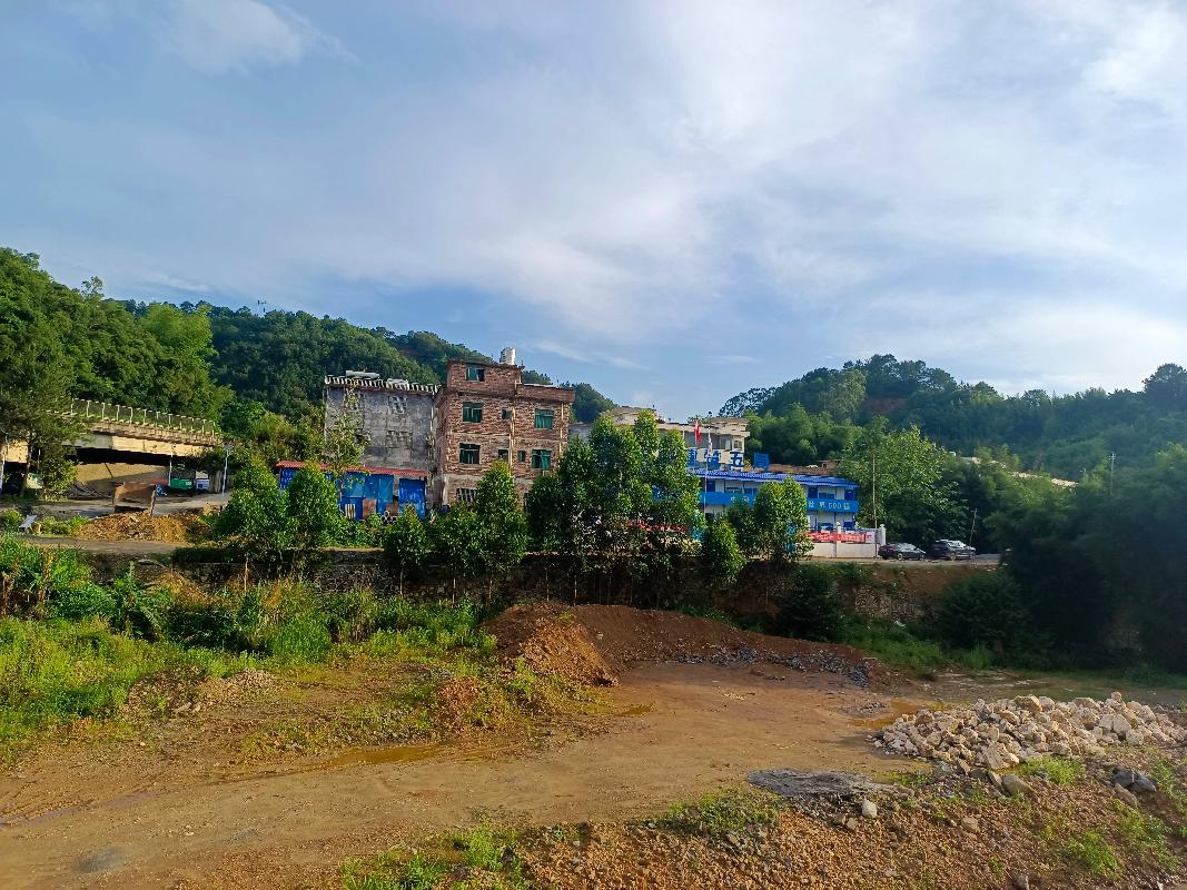 贺州市昭平县富罗镇金龙村约2亩土地承包经营权流转项目