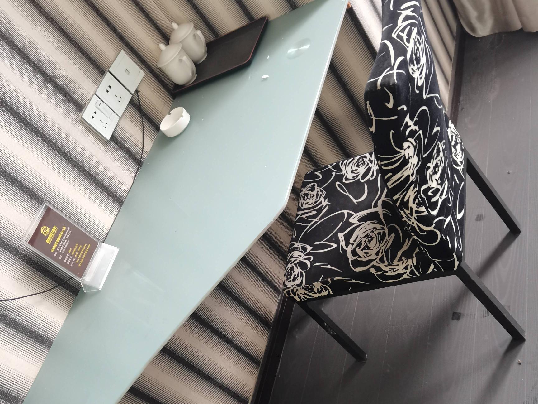 空调、电视机、家具等一批废旧物资转让公告