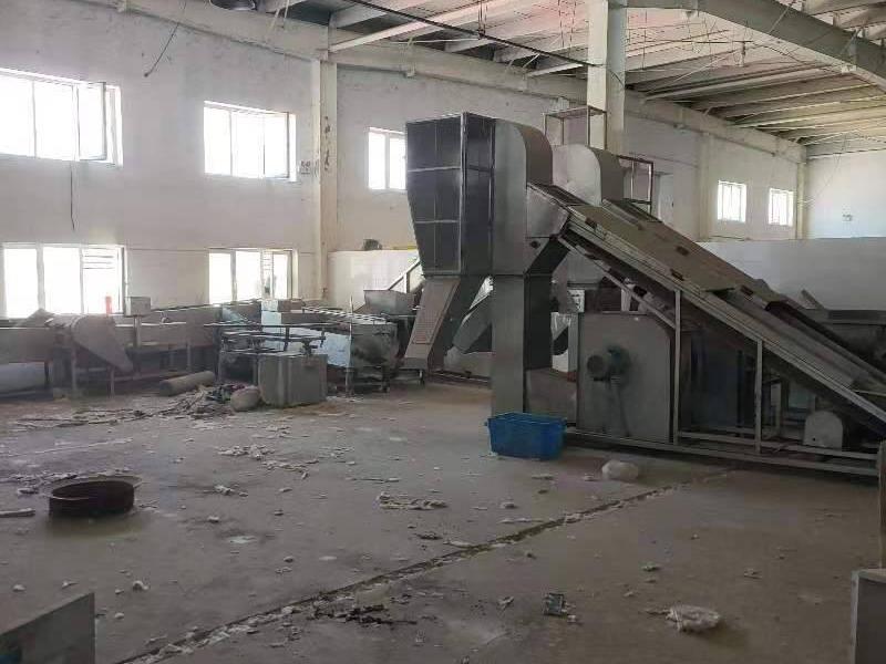 巩留县城北农副产品加工区原伊犁昌泰实业有限公司厂房内的机器设备对外转让