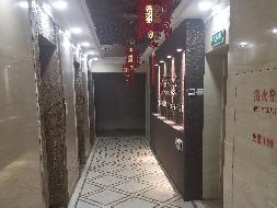 鄂尔多斯市东胜区校园路2号街坊凤凰新城6号楼18层1808室