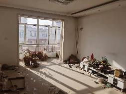 鄂尔多斯市东胜区宝日陶亥东街21号街坊8号楼1单元602号房产（绿苑小区）转让