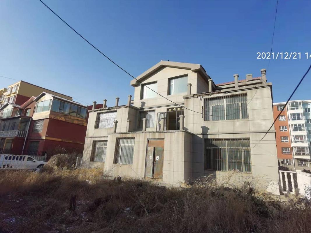 呼和浩特市土默特左旗金川开发区电力城西侧正太和平花园小区70号别墅