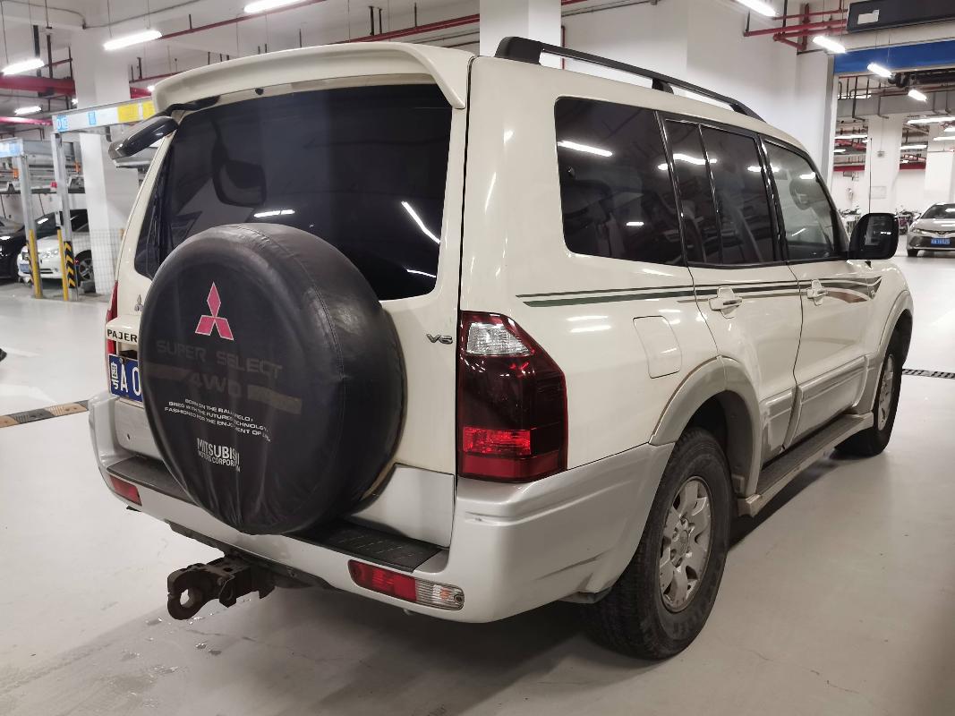 粤A04198三菱帕杰罗JMYLRV73W3J(国资监测编号GR2022SZ1001559)