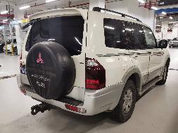 粤A04198三菱帕杰罗JMYLRV73W3J(国资监测编号GR2022SZ1001559)