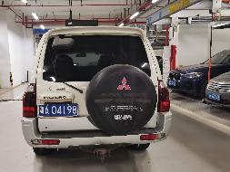 粤A04198三菱帕杰罗JMYLRV73W3J(国资监测编号GR2022SZ1001559)