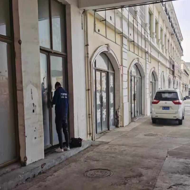 鄂尔多斯市东胜区苏勒德大街南汽贸路西天骏重卡/工程机械配件城7号楼-1至2层-119号房产转让
