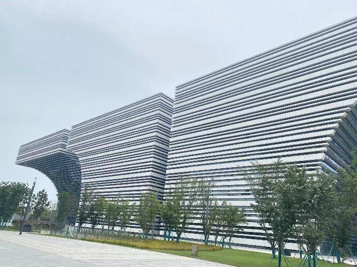 常州市新北区锦绣路2号文化广场4号楼8层802室招租公告